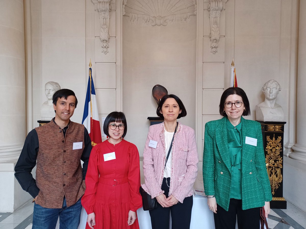 Dr Rogelia Pastor-Castro (@rogeliapc) on Twitter photo Welcoming our guests to the British Ambassador's Residence in Paris for our <a href="/FrancoBritPast/">Weight of the Past in Franco-British Relations</a> colloque on UK France: Hstory and Cooperation. Welcoming our guests to the British Ambassador's Residence in Paris for our <a href="/FrancoBritPast/">Weight of the Past in Franco-British Relations</a> colloque on UK France: Hstory and Cooperation.