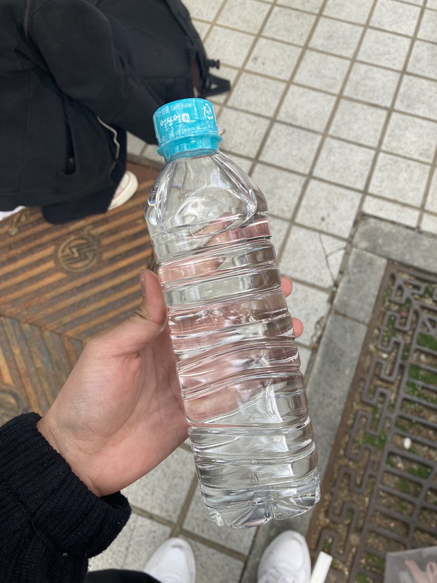 어키 • okky tweet media