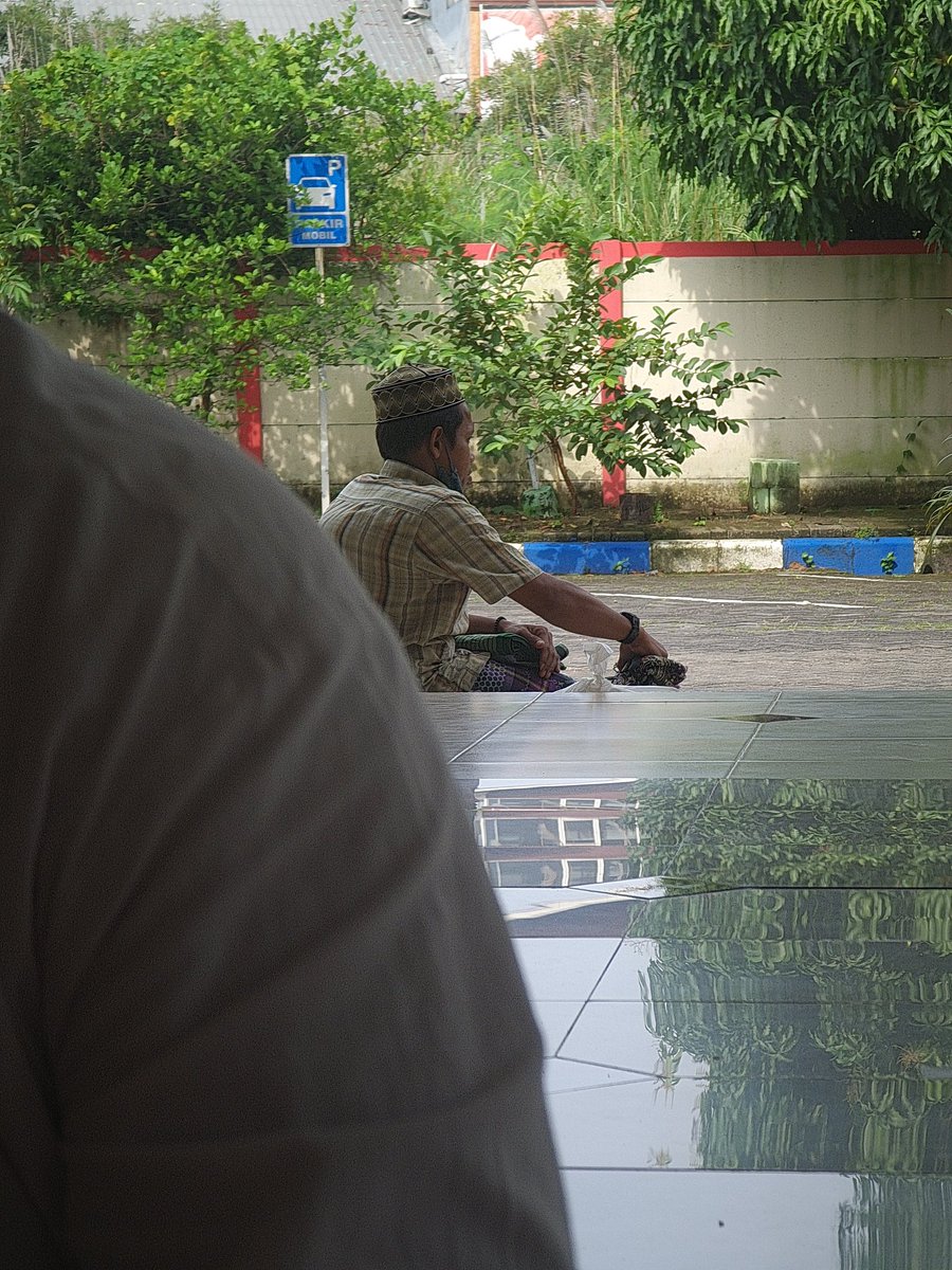 Twitter please do your magic🪄
Ada warga bulusidokare <a href="/wargasidoarjo/">Info Warga Sidoarjo</a> <a href="/112sidoarjo/">Call Center 112 Sidoarjo</a> tapi sama warga/kelurahan sekitar 'udah ga diterima', ga punya KTP samsek, g bisa dapet BLT, BPJS, punya penyakit kompleks, fisiknya udah membungkuk padahal umurnya 'ga tua² amat'. Udah gapunya