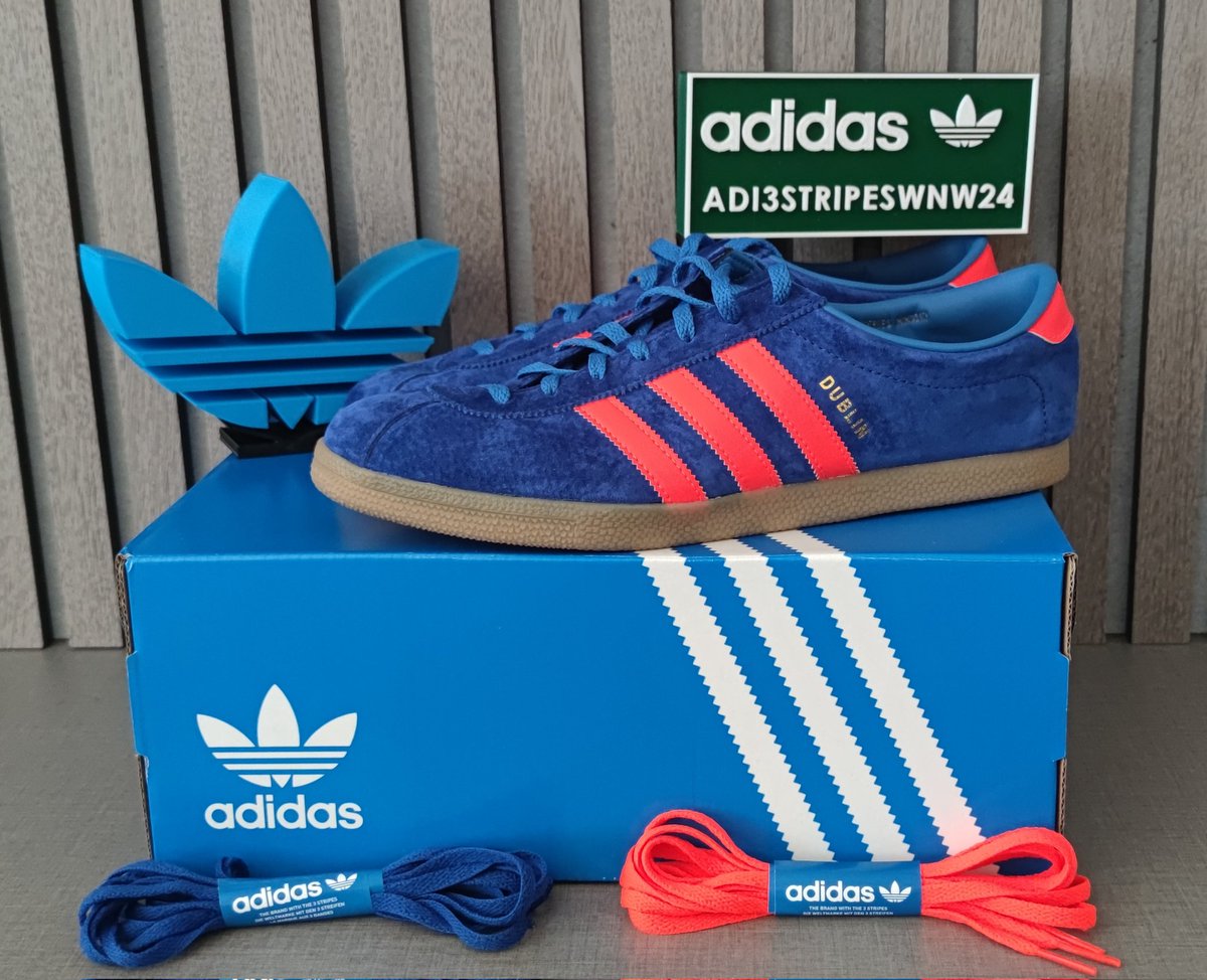 Latest addition to the /// Stripe family.
#adidas #adidasoriginals #adidasdublin #3Stripes2Soles1Love