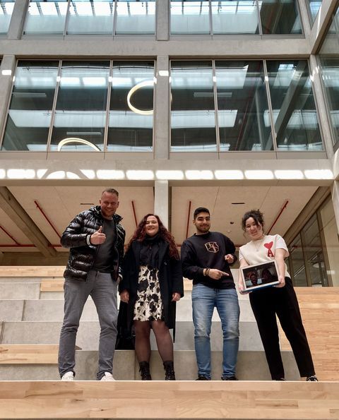 ThomasHMusiolik's tweet photo. A wonderful start with my 30 great international students from the @UEGermany!🤩 We are developing a new digital business for the D-A-CH region, which will go online this year.🧠

#science #consumerbehavior #marketing #digitalmarketing #communication #behavior #digitalstrategy https://t.co/0OAbRREiYd