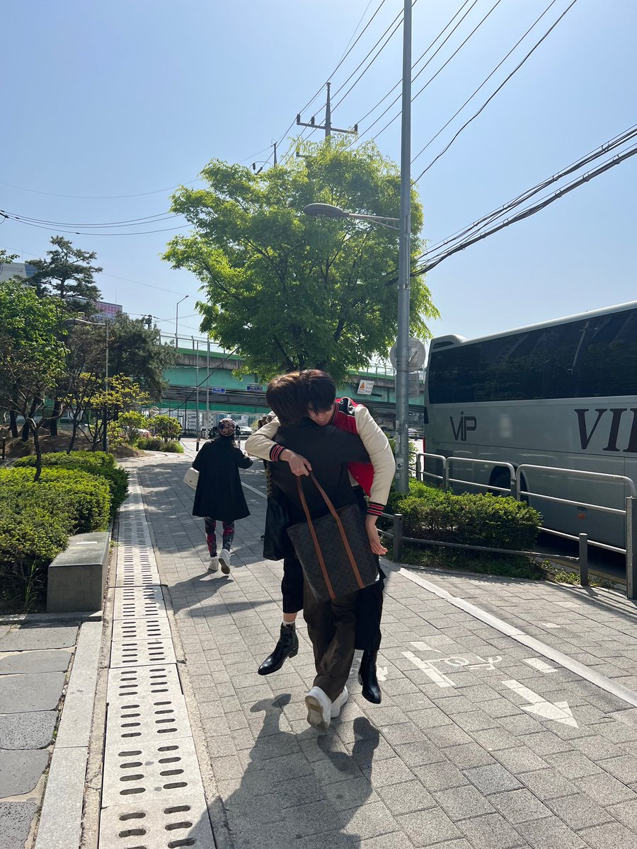 dunknatachai tweet media