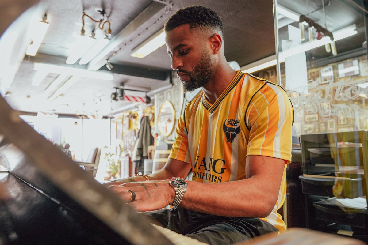 OUFCOfficial's tweet photo. We are proud to be supporting #FootballShirtFriday! 😍  

Send us your shirt pics today 📸⤵

🟡🔵 #OUFC | #COYY https://t.co/Ty17KdkTGA