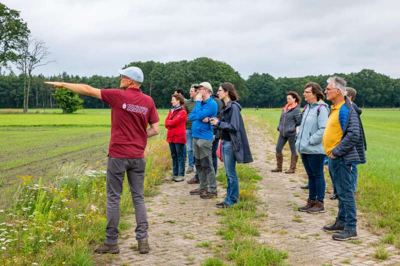 Elke week verse groenten van het seizoen, eitjes en voor wie wil: (h)eerlijk vlees. En dat van je éigen boerderij. Op 6 mei is er een informatie-ochtend leggen we je alles uit.Ben jij erbij? bit.ly/424n1Wb

#hbgoedentijd #herenboeren #lokaalvoedselproduceren