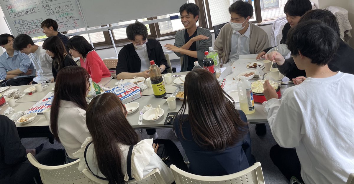 tako_wase's tweet photo. 今日もたくさんのご参加ありがとうございました🙌

東大、早稲田、上智、大妻といろんな大学のメンバーが集まるとやっぱり楽しい！！

次の活動は来週4月25日(火)12:00〜です！

どんどん連絡してください！

#春から早稲田
#タコサー https://t.co/sajraLmRSM