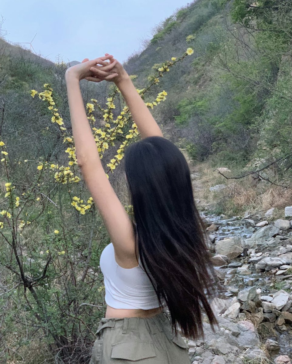 AsrafRain10's tweet photo. 感觉比健身房好多了😂 #人妻 #少妇 #御姐 #美女 #户外 #浙江 #杭州 #宁波 https://t.co/skCjmaSKOq