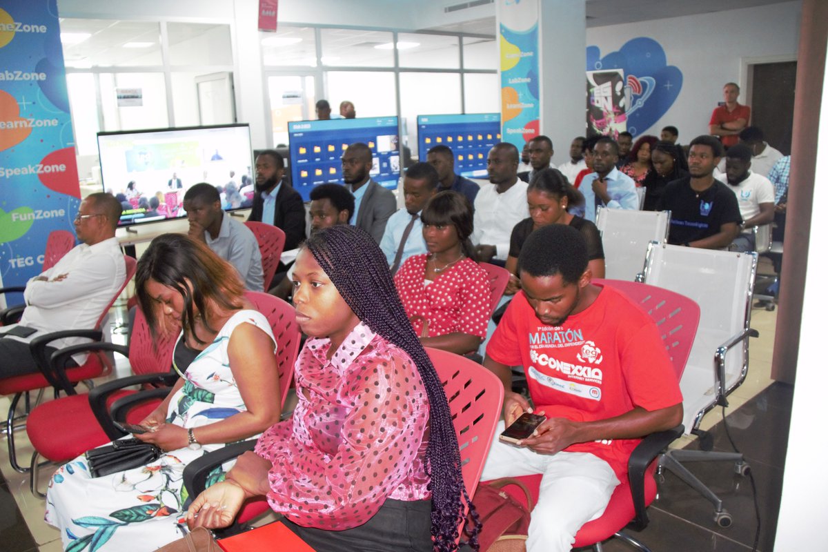 AACAPITAL19's tweet photo. Se lleva a cabo una Mesa Redonda en honor al Día Mundial del Emprendimiento
Un evento organizado por la EMEG en colaboración con IDENTIC, para fomentar el emprendimiento en Guinea Ecuatorial.
https://t.co/wRKbKwKPQ3 #AACAPITAL19  #EMPRENDIMIENTO @EMEG #IDENTIC https://t.co/bDmhzljzjZ