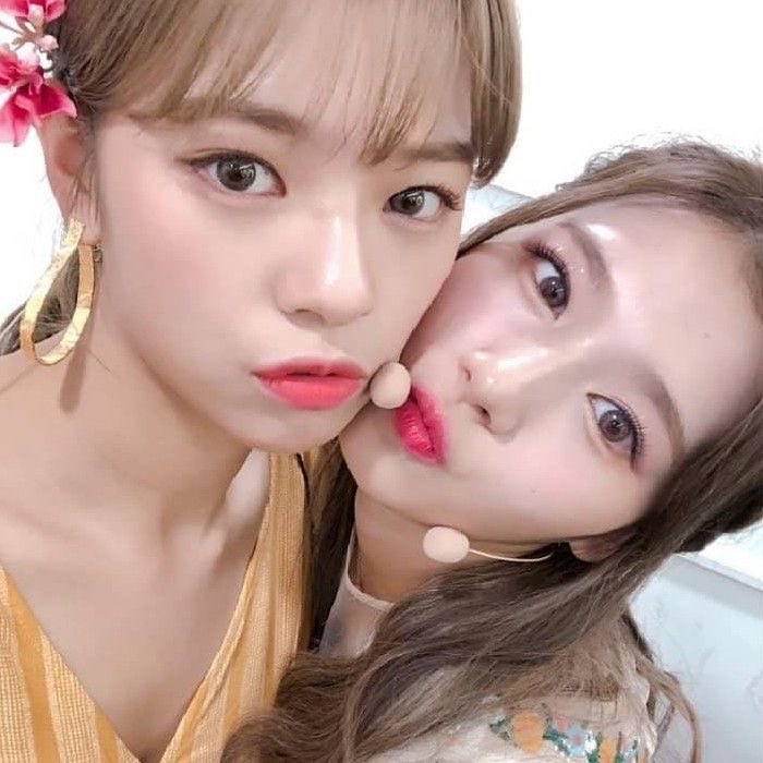 jy_pics's tweet photo. TELL ME YOUR FAVOURITE JEONGYEON DUO(S) https://t.co/30buydqcIF