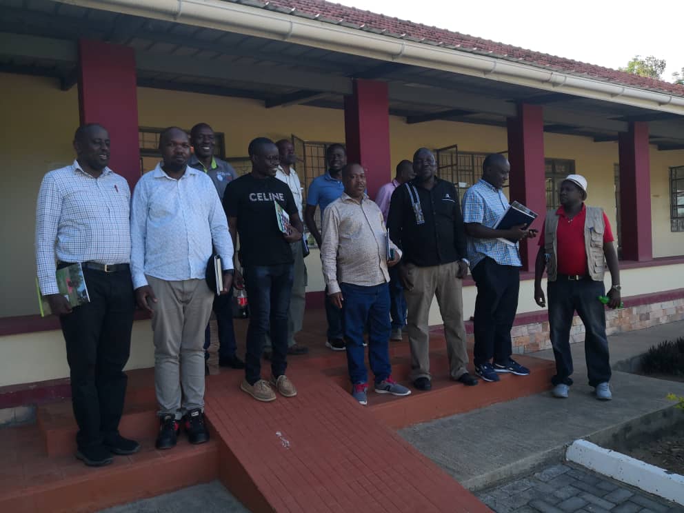 NOSP_UG's tweet photo. Field day3 and 4: The team held discussions with farmer groups, buyers/ off takers, processors, millers and potential project  partners such as Akello banker, #NaSSARi #FAO #MAKCSID and #UNCDF https://t.co/QB5wH6dvME