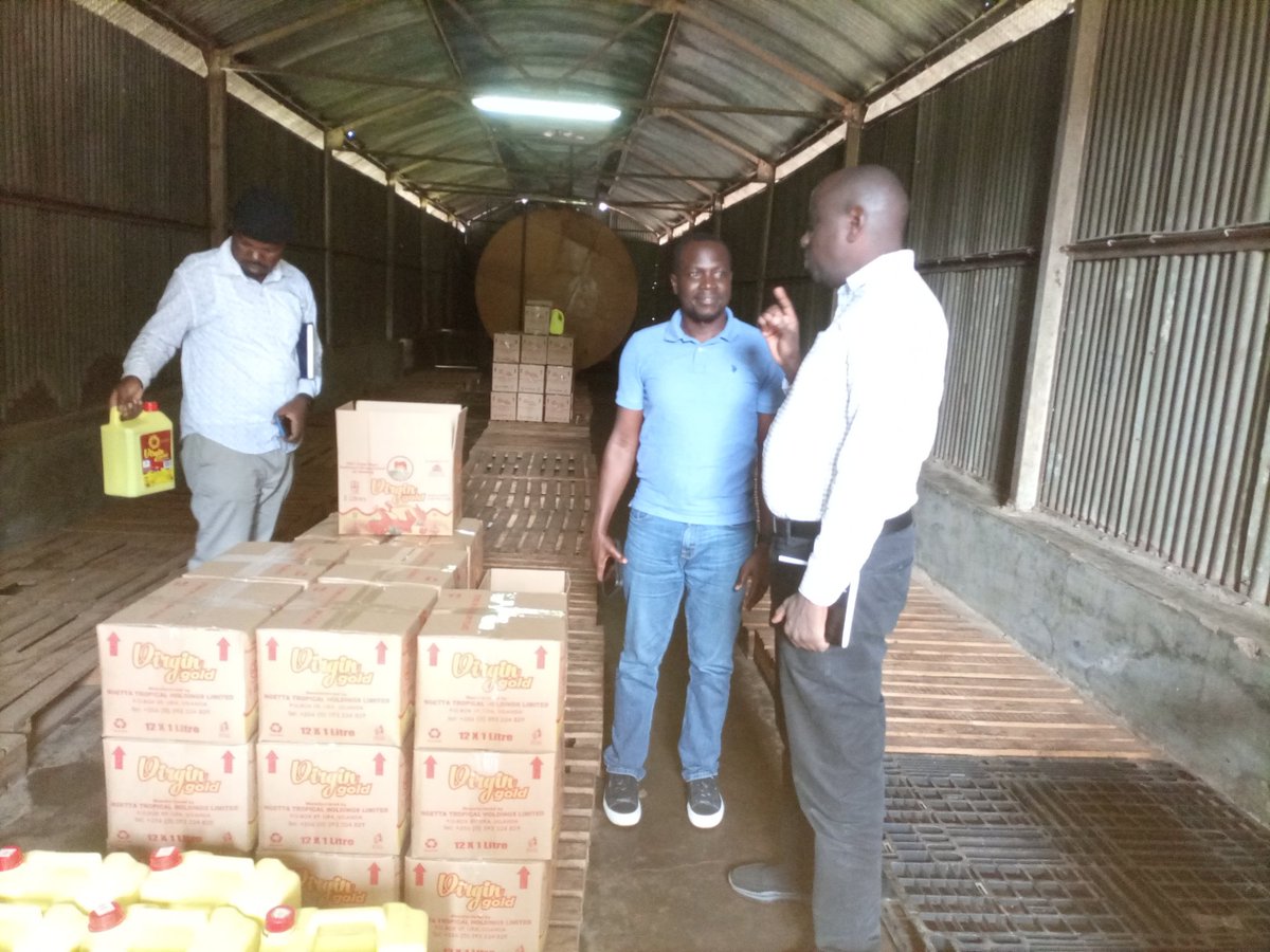NOSP_UG's tweet photo. Field day3 and 4: The team held discussions with farmer groups, buyers/ off takers, processors, millers and potential project  partners such as Akello banker, #NaSSARi #FAO #MAKCSID and #UNCDF https://t.co/QB5wH6dvME