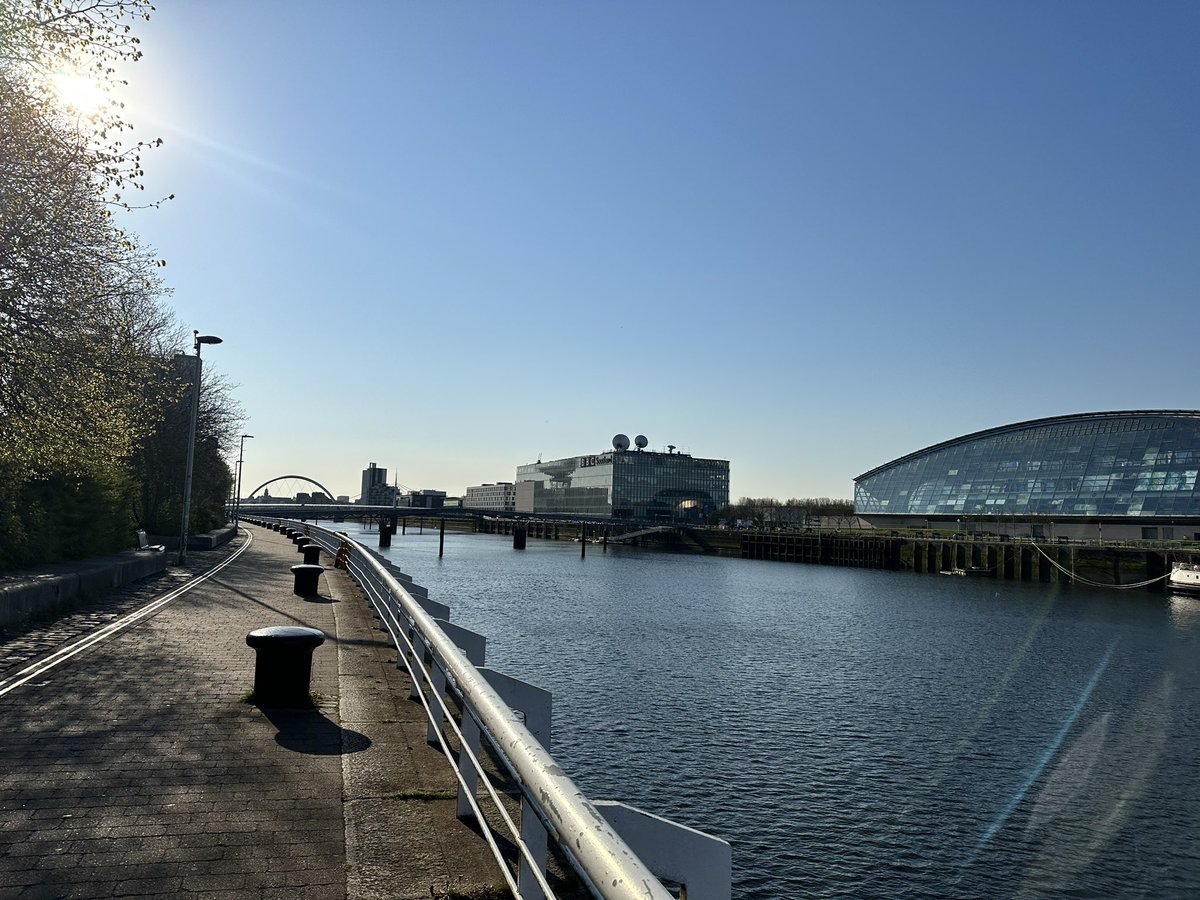 Glynis Fox tweet media