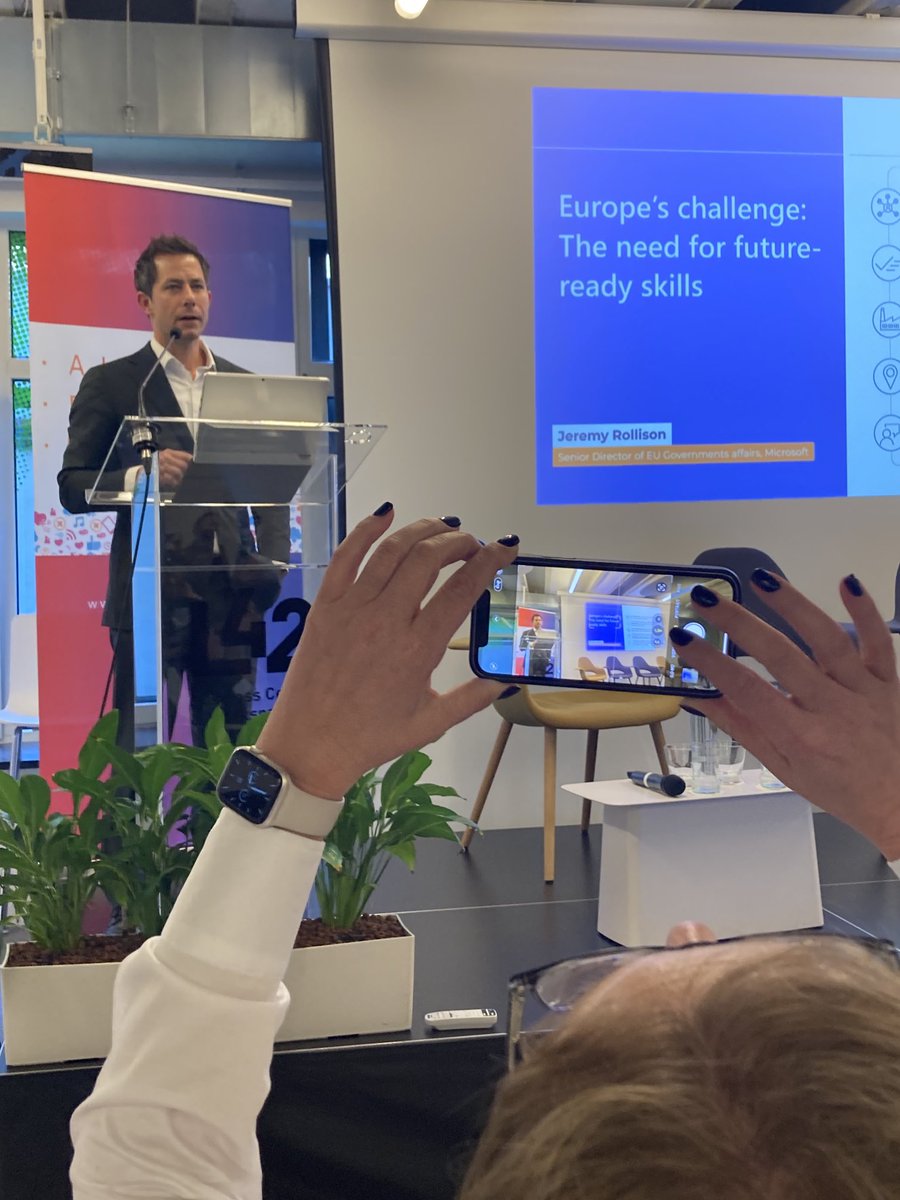 ka_schub's tweet photo. Thrilled to meet the #Alldigital colleagues from #Brussels and Europe. As joint association #AD gives a voice to ALL people in times of rapid technological change. Check out the #ADweeks2023 campaign which was launched this week https://t.co/GCX3LZ8b4t https://t.co/US2vZvUViv