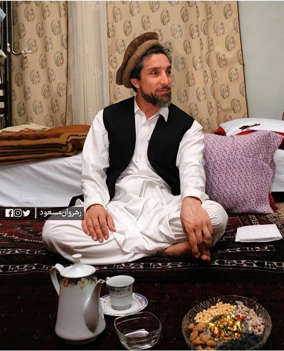 MirzaiNesar's tweet photo. عید فطر به همه‌ی عزیزان فرخنده باد ❤️ https://t.co/S82PNmrs4a