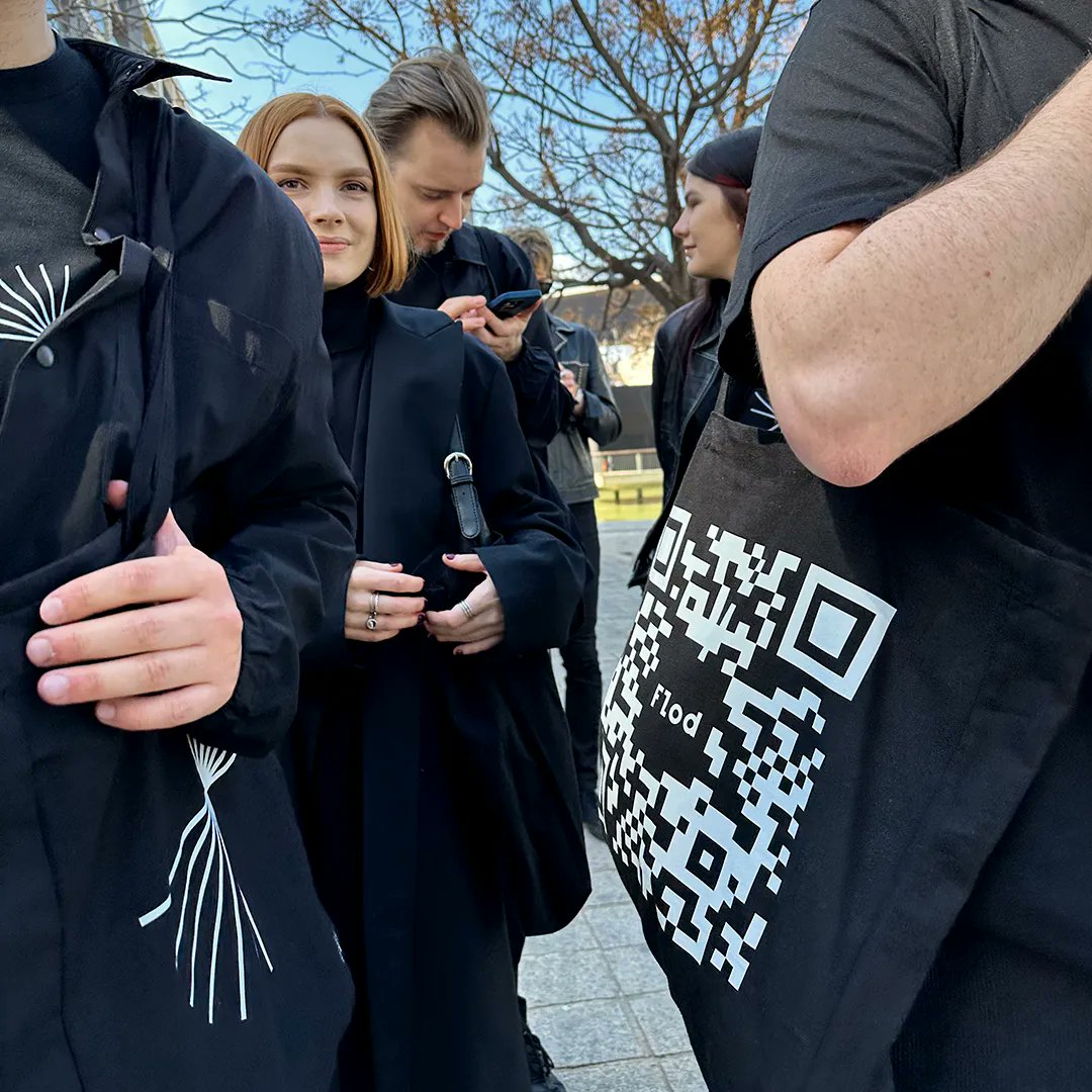 weareflod's tweet photo. We are loving our https://t.co/dZid7KLUis so much that we're taking it to the streets - literally! Scan our swag and see what we do and who we are. Thank you @joinbento, we're excited to see what's next in store from you. https://t.co/fnQhHJqKbz
