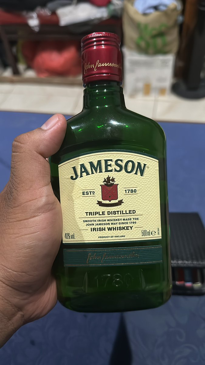 gunkpasca's tweet photo. Ready whisky original dutyfree , tidak ori uang kembali 2x lipat lokasi denpasar wa : 087861218064 
#whisky #whiskey #minumankeras  #bali #viral #minumanoriginal #miras #mirasmurah #jackdaniels #johnniewalker #chivasregal #scothwhisky #americanwhiskey #cognac #minumanori https://t.co/RN6yPYWAQh