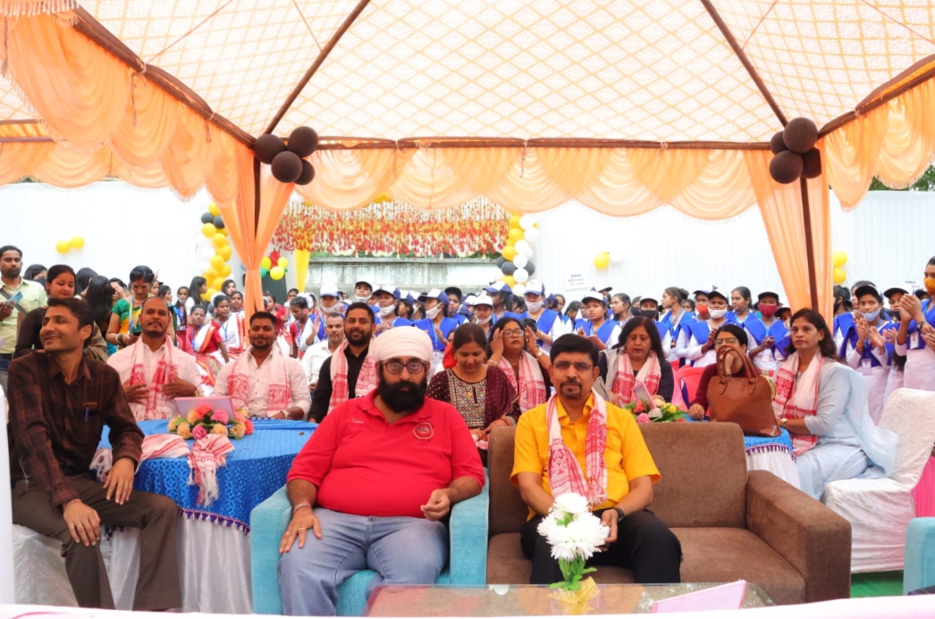 sgrsofficial's tweet photo. SGRS के Tatisilwai स्थित कौशल प्रशिक्षण केंद्र में लाभार्थियों क�� द्वारा फैशन शो का कार्यक्रम आयोजित किया गया। झारखंड कौशल विकास मिशन सोसाइटी के मिशन @jsdms_jharkhand  श्री सुनील कुमार जी का मार्गदर्शन प्राप्त हुआ। इस कार्यक्रम में फैशन शो तथा कला और संस्कृति का प्रदर्शन किया https://t.co/edGg4pmWvZ