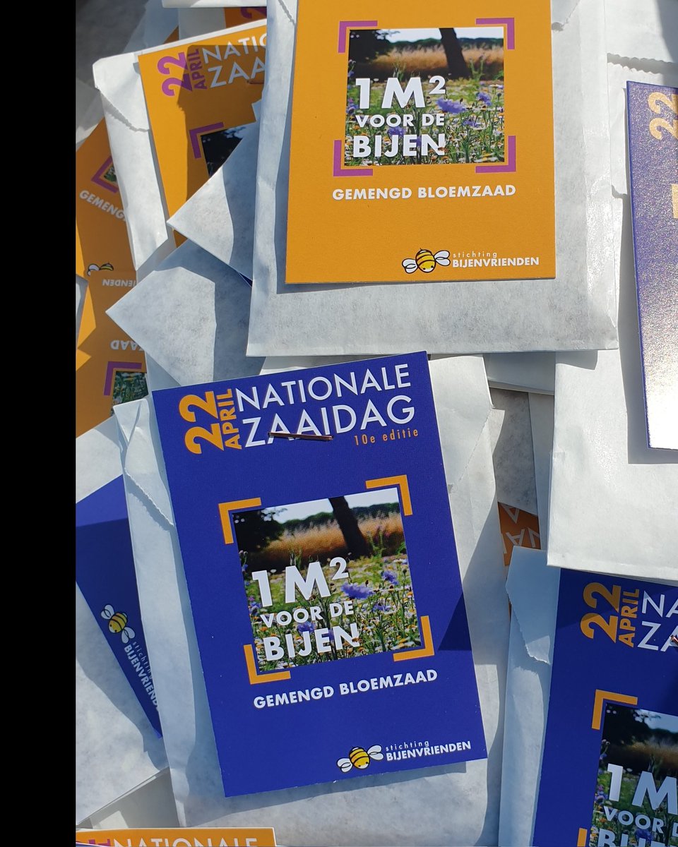 pimlemmers's tweet image. Vergeet dit weekend aub de Bijentelling niet. Deze werd met een week verlengd vanwege de kou. Zaterdag staat ook in het teken van de Nationale Zaaidag, de 10e editie 🥳 #bijen #wildebijen #pollinators #earthday #zaaiendoetzoemen #vlinders #guerillagardening #steenbreek