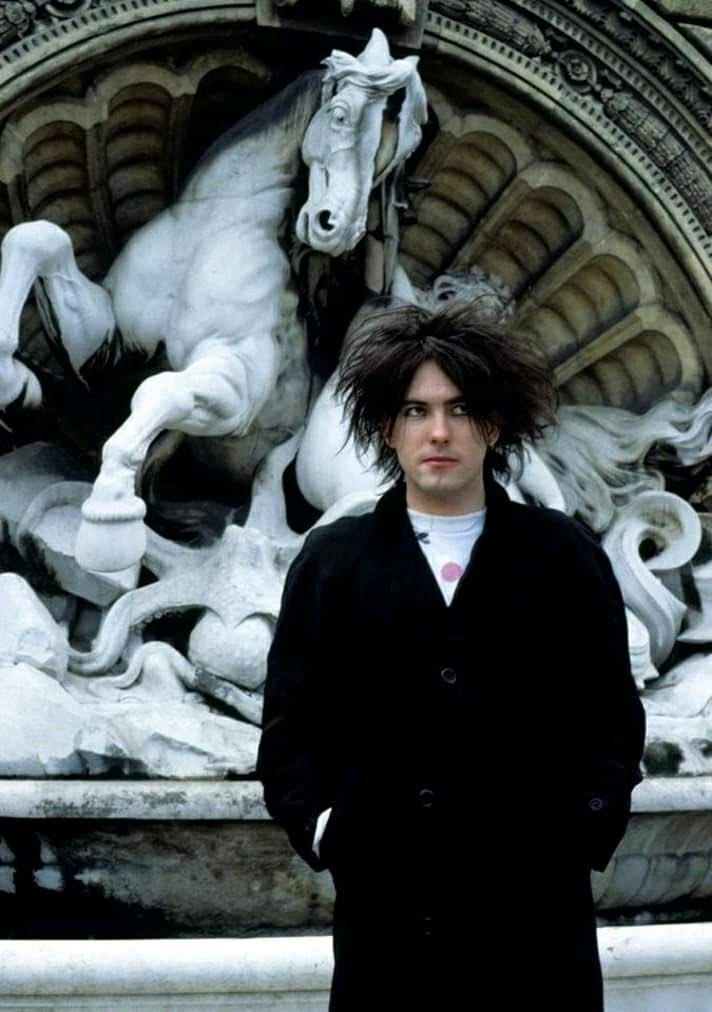 goth music videos tweet media
