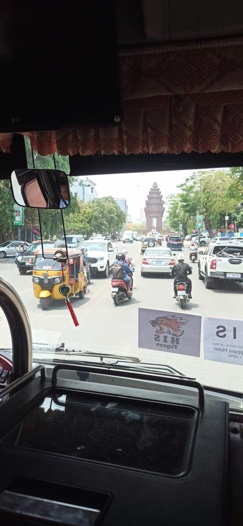 TheCliffVN's tweet photo. Tigers on tour! #MRISA @HISVietnam https://t.co/0bOhJVgU3a
