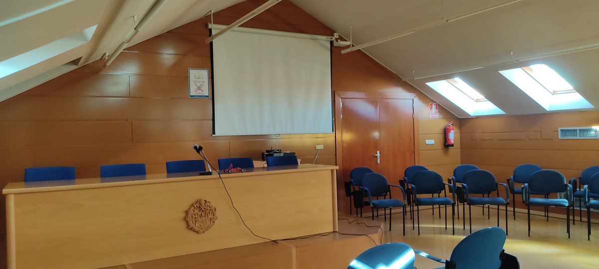 Tenemos todo preparado para la presentación del equipo de competición creado por estudiantes de la USAL para participar en la prestigiosa competición internacional de Fórmula Student. 
Sala de Conferencias de la EPSZ a las 12:00H.
¡¡Ven y entérate de lo que está pasando!!