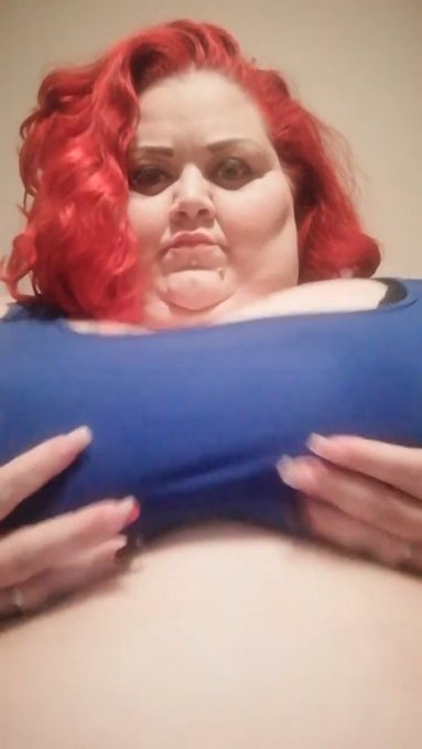Bouncing boobs https://t.co/UrUN99unm7 #realloyalfans https://t.co/E4cPCa2Rvl<a href="/tag/realloyalfans"class="tags">#realloyalfans</a>