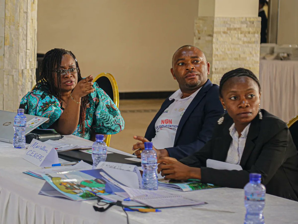 UNFPARDC's tweet photo. 𝐍𝐨𝐧 𝐚̀  𝐋'𝐞𝐱𝐩𝐥𝐨𝐢𝐭𝐚𝐭𝐢𝐨𝐧 &amp; 𝐀𝐛𝐮𝐬 𝐒𝐞𝐱𝐮𝐞𝐥𝐬 
Renforcement des capacités de 2⃣5⃣ agents des institutions étatiques &amp; représentants des ONGS partenaires sur le rôle à jouer dans les investigations sur l’Exploitation &amp; Abus Sexuels
🙏🏽 @BM_Afrique
@ugpdss https://t.co/ILFqZMpDCd