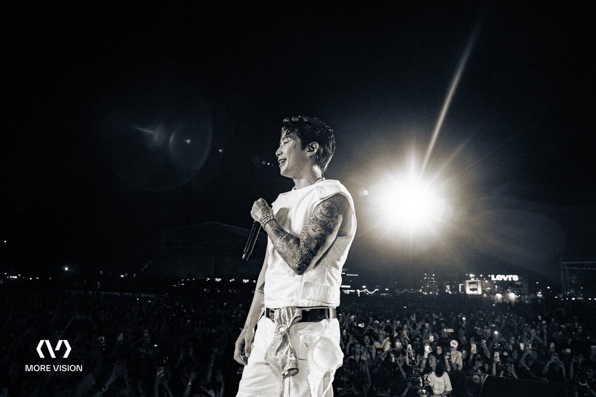 MOREVISIONKR's tweet photo. 박재범 (Jay Park) - Rolling Loud Thailand Behind Photo

@JAYBUMAOM #박재범 #JayPark 
@H1GHRMUSIC #H1GHRMUSIC #하이어뮤직
@RollingLoud @RollingloudTH #RollingLoud #RollingLoudThailand
#MOREVISION https://t.co/xaGkZDW0rA