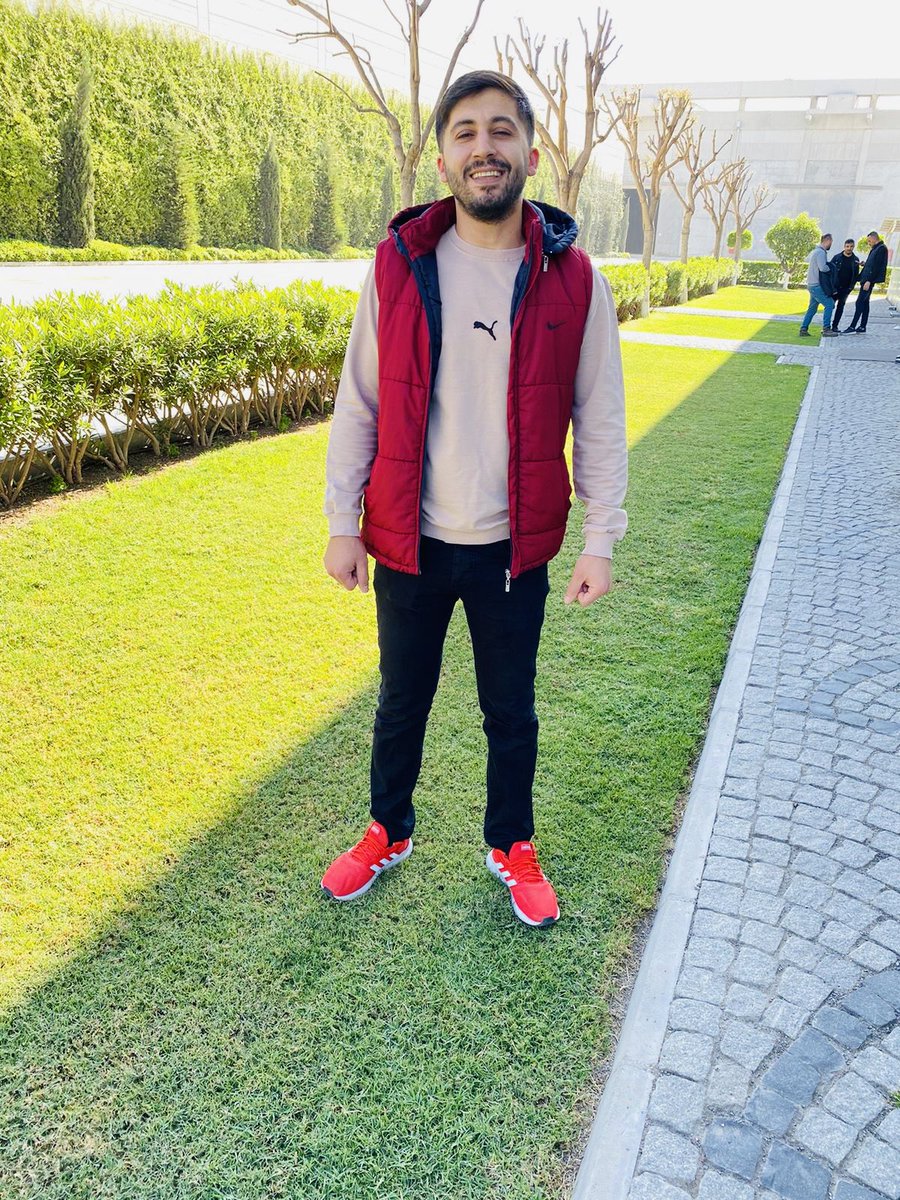 GeceCigercisi33's tweet photo. Padişah hırkası giymişsiniz Kibir kötüdür diyorsunuz .
Kula boyun eğmişsiniz Allah büyüktür diyorsunuz . 
#RamazanBayram #beratalbayrak #DOGE https://t.co/FR4L8zHWxC