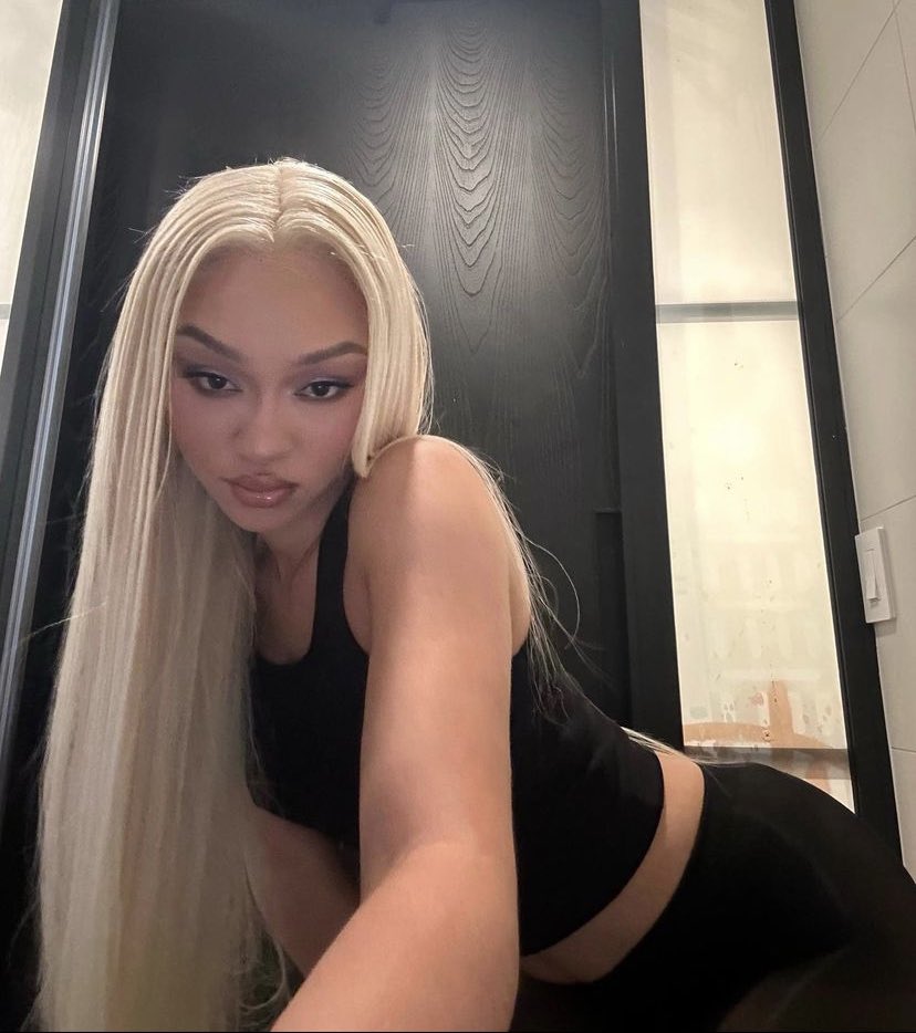 floteezthinker's tweet photo. blondes have more fun https://t.co/lbaE1phou6