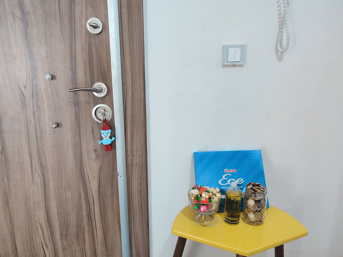 Bu kapının arkasındaki çocuk, önündeki çocuklardan daha heyecanlı 🥰

#EidMubarak