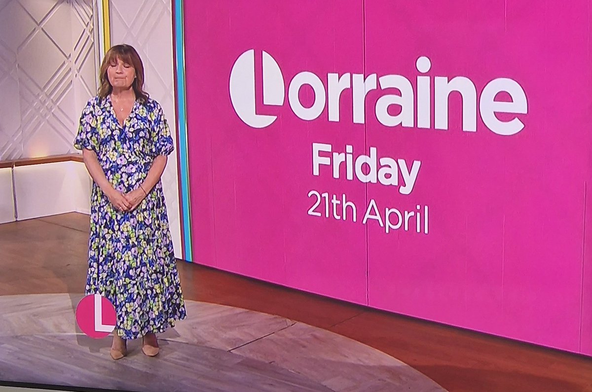 JulietMakeup's tweet photo. @reallorraine I think someone on your show should have paid more attention at school 🙈🙈🤣🤣 https://t.co/tGtW0NGRic