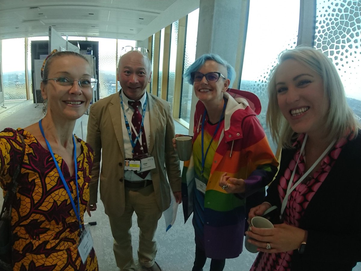 Wonderful to meet with like minded colleagues to discuss and debate all things related to equity of access to research, inclusion of representative participants &amp; diversity in careers. A colourful start to Day 2 #APAM2023! <a href="/profchloeorkin/">@profchloeorkin.bsky.social</a> <a href="/LaurenWalkerCPT/">Lauren Walker</a> <a href="/AoPgbi/">Association of Physicians, GB & Ireland</a> #AtTheEquatorUG