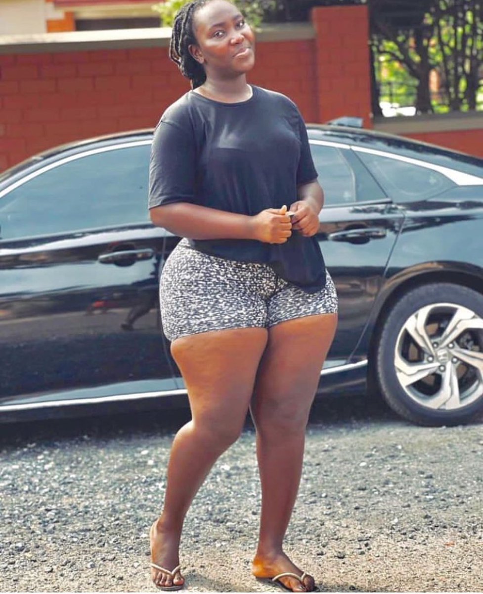 CyancutyTz's tweet photo. Guys huyu kama ni ugali inafa kula na mboga Gani 😅😅 https://t.co/tHMOKJnjCN