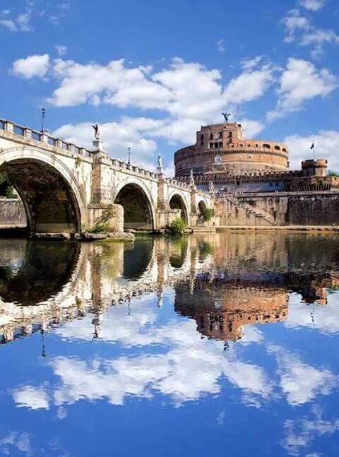 francescopier68's tweet photo. Sit Romana potens Itala virtute propago

(D’Italica forza possente sia la stirpe di Roma)

Publio Virgilio Marone

Ab Urbe condita 

21 Aprile 753 a.c. 🎂

 ❤️ https://t.co/xkKt4PZWWq