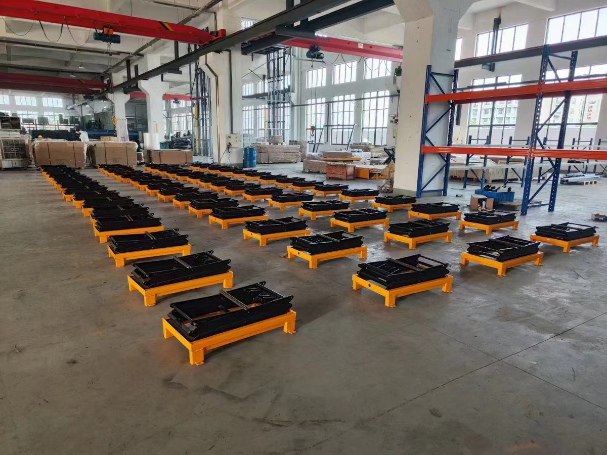 Staxxmhe_com's tweet image. Staxx lift tables, ready for shipping.
Suitable for warehouse.
Finding lift table supplier? Contact Staxx!!

Official Website: staxxmhe.com/?twitter=1
Email: info@cnmhe.com
#lifttables #customlifttables #platformstacker #lifttabletruck