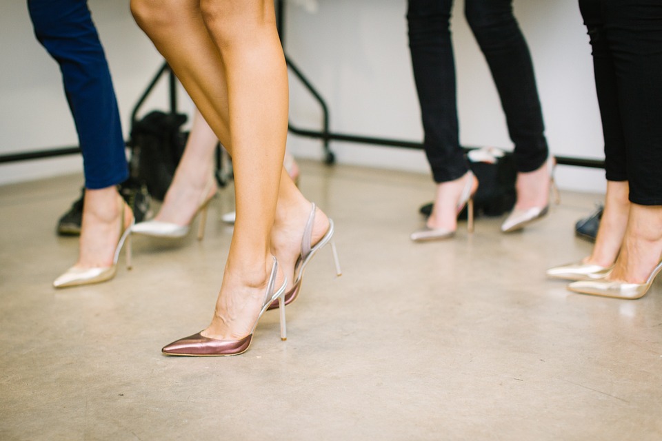 OutletsUK's tweet photo. Need new shoes? Check out our review of #yorkdesigneroutlet for bargains in #York at https://t.co/XG8kMBuLKg
#discounts https://t.co/YyeJsZo4Mp