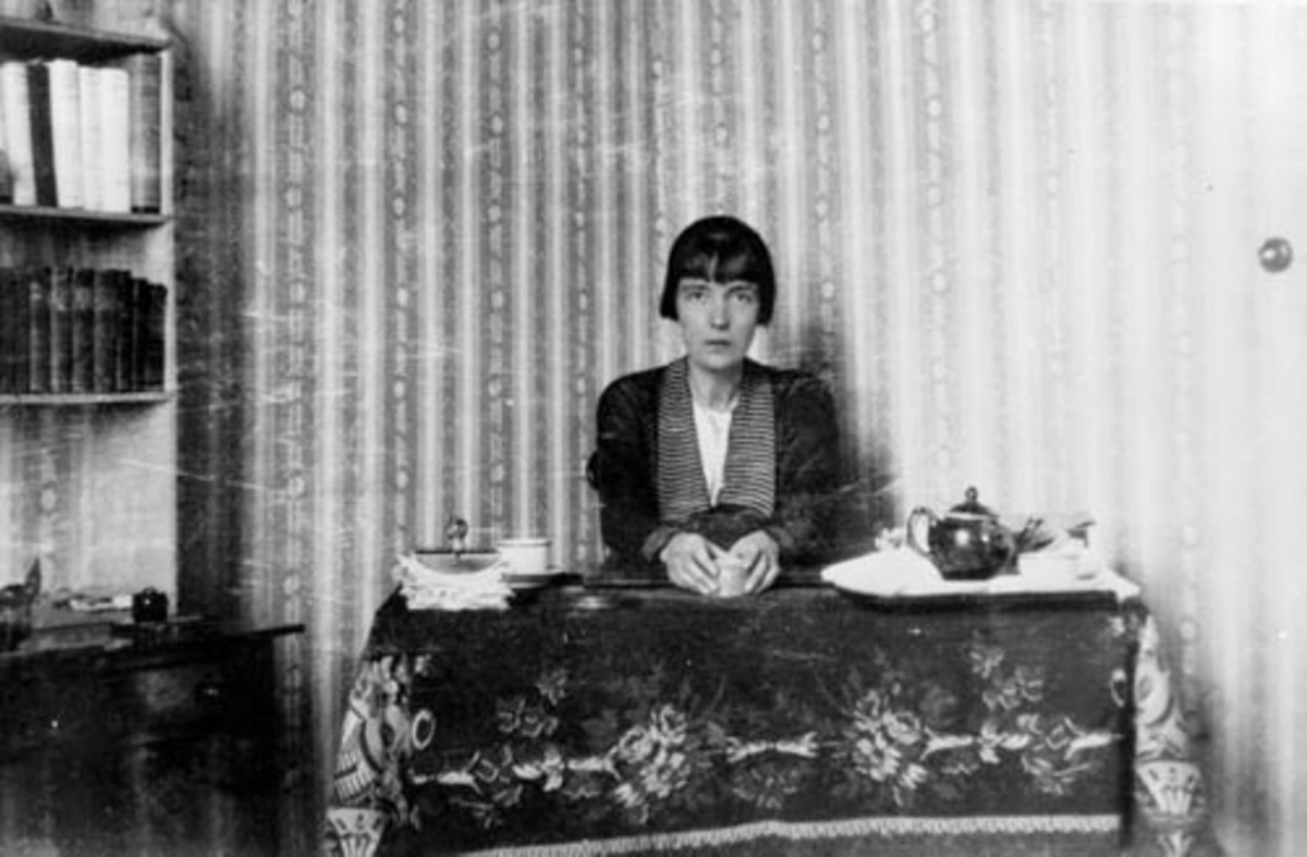 saraspanghero's tweet photo. Avete ascoltato l'ultimo episodio di #Zeppa? 
C'è #KatherineMansfield con la sua "Violet", ci sono dei cacatua, e ci sono io😊
Vi aspetto! https://t.co/Go4ThiqbIO 
🌻
Seguite Zeppa e passate parola 🧶
@parolemigranti #intrecci #traduzione #translationrocks #AliceProvenghi https://t.co/TqWc3iU7VS