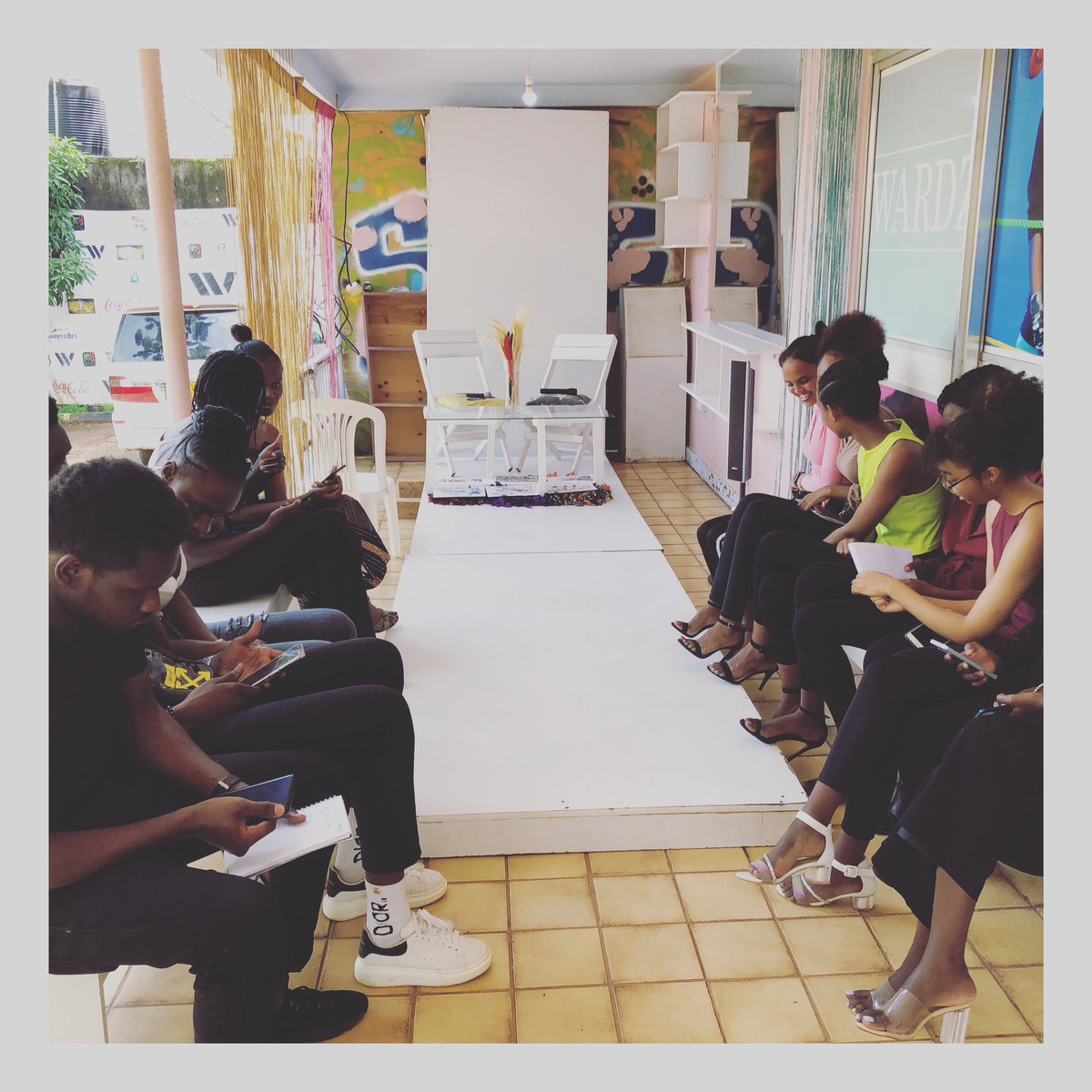 1stModelz's tweet photo. Communication classes📺@wardzmodelingacademy https://t.co/ybkUhZxQYS