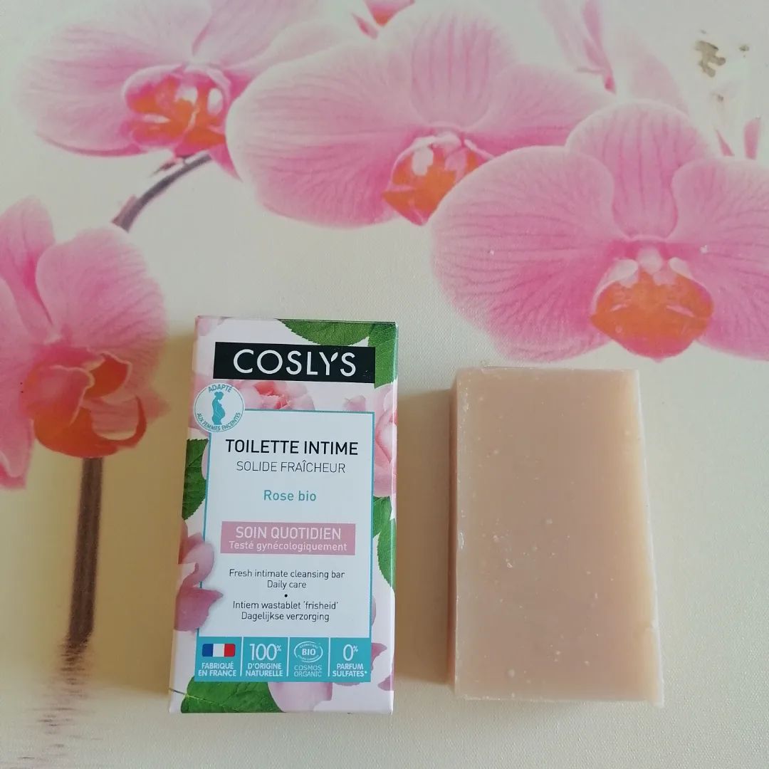 Moreau19677030's tweet photo. 📷 COSLYS 
 Toilette Intime Solide Fraîcheur
ROSE BIO
#produitoffert #partenariat #monvanityideal #trustbeauty #testauthentique #coslys #toiletteintime #avis #intime #fraîcheur #savon #solidefraicheur https://t.co/BHQHZJGAOk