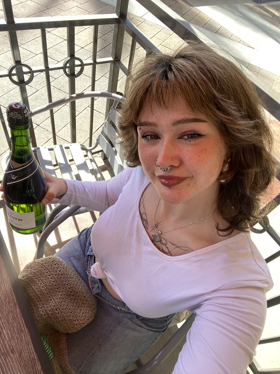 killuaforreal's tweet photo. thirsty thursday 🤩 https://t.co/dHQBiP35MC