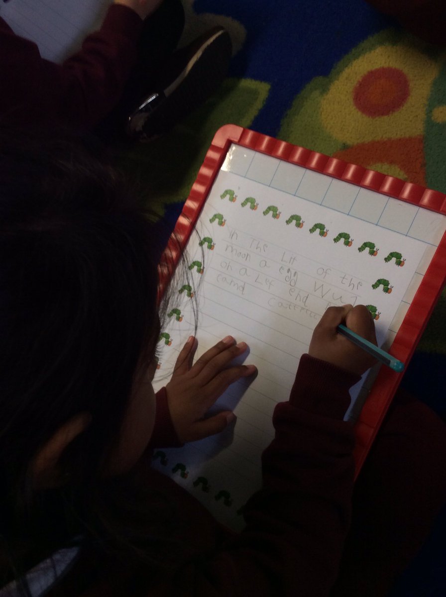 MountStewartSch's tweet photo. Diamond class are getting Year one ready by practising their first long piece of independent writing. They are using their phonics knowledge to retell the story of the Very hungry caterpillar. 🐛🦋 #tmssyearR #diamondclass ❤️💎 https://t.co/2VFywaAk2X