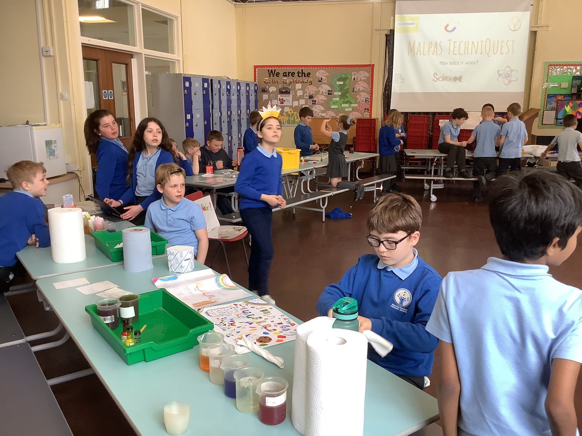 MCPS_year4's tweet photo. Diolch to all of our visitors who came along to our Malpas Techniquest work shop this week. The children thoroughly enjoyed planning and organising science experiments for their inquiry project. https://t.co/jkf3Zf9LZw