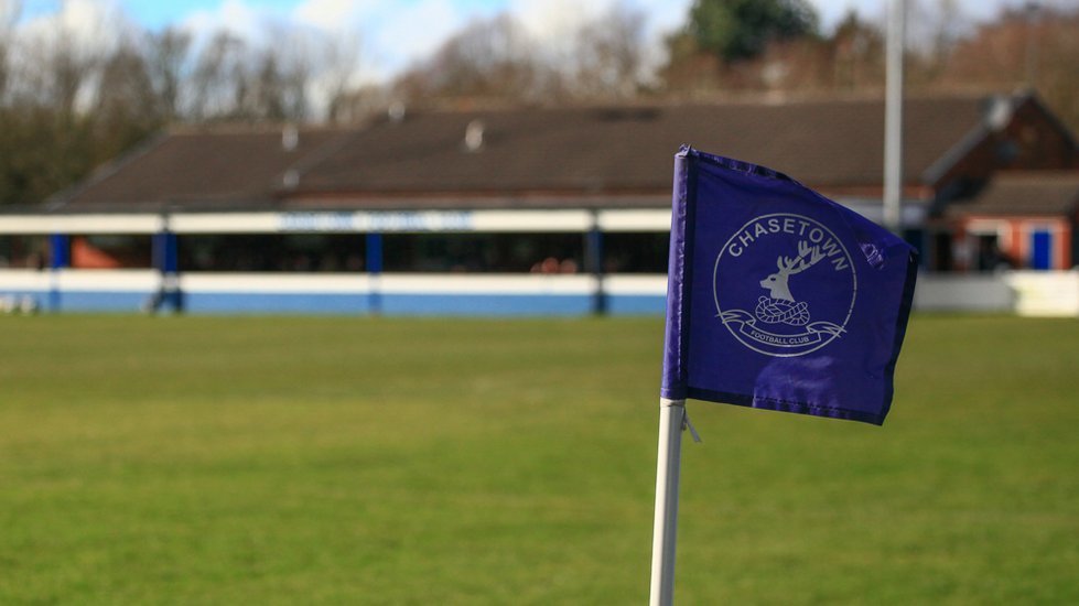 📢𝗥𝗘𝗖𝗥𝗨𝗜𝗧𝗠𝗘𝗡𝗧 - 𝗨𝟮𝟯𝗦/𝗥𝗘𝗦𝗘𝗥𝗩𝗘𝗦 𝗖𝗢𝗔𝗖𝗛 Chasetown FC is going through a significant transition period both on and off the pitch. We have an opportunity for an U23s/Reserve Team Coach to join our Club. Click for more info: bit.ly/3H2n78D