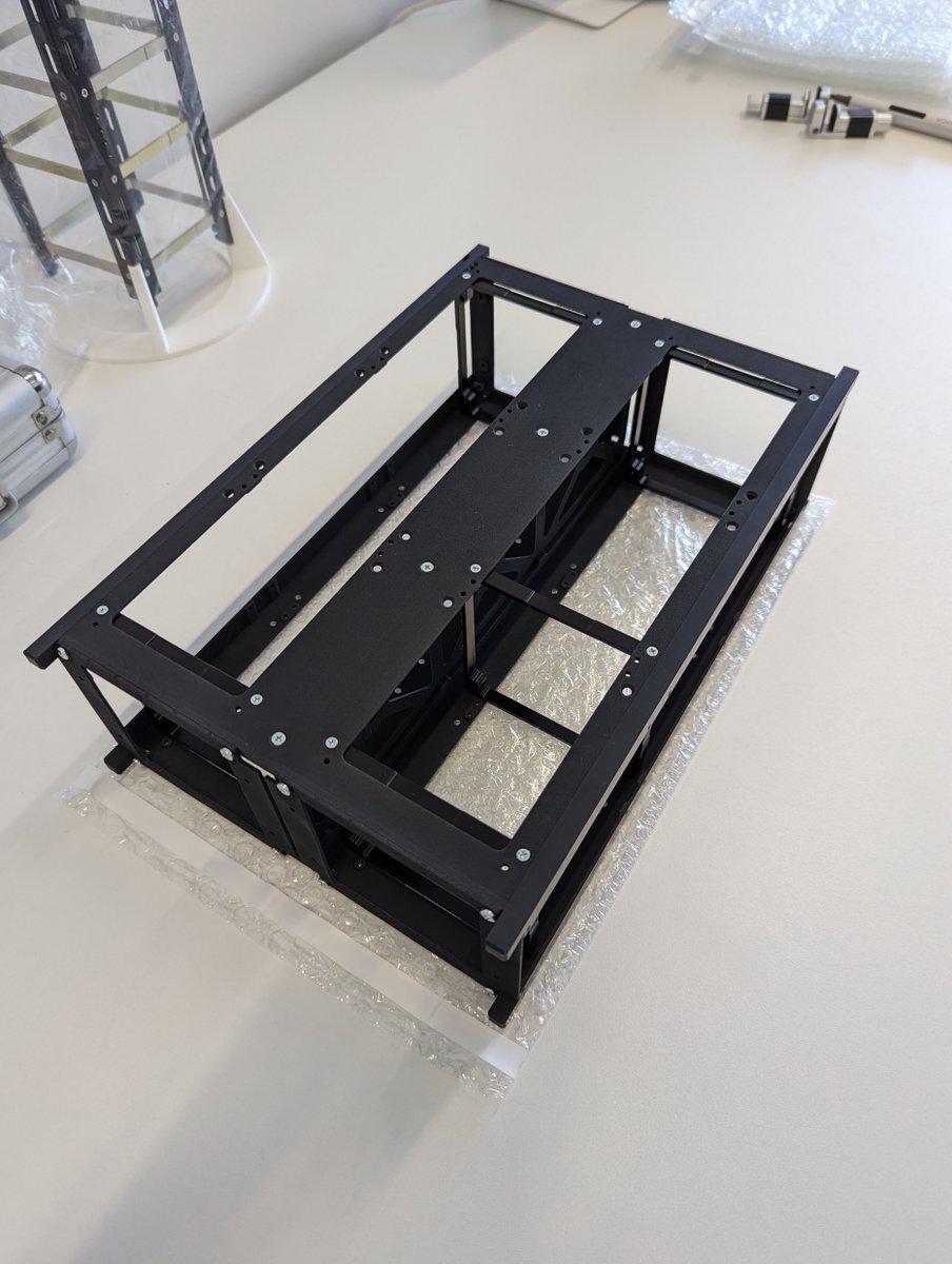 space_pir4te's tweet photo. We are constantly working to improve the design and manufacturing process for #nanosatellite missions to enable faster and cheaper access to space. This is a new 6U nanosat structure, partly produced by direct metal laser sintering (DMLS) technique. First flight test coming soon! https://t.co/k7t9Yttqfo