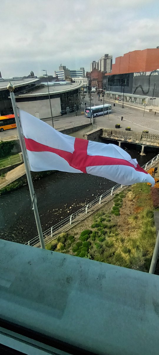 Thanks to everyone who attended the #stgeorgesday flag raising today esp. our Mayor who took time out of his Eid celebrations to raise the flag. Big thanks to our partners <a href="/mfp_rochdale/">Multi-Faith Rochdale</a> as always and to <a href="/RochdaleLibrary/">📚 Rochdale Libraries</a> for your support #community 🏴󠁧󠁢󠁥󠁮󠁧󠁿🏴󠁧󠁢󠁥󠁮󠁧󠁿🏴󠁧󠁢󠁥󠁮󠁧󠁿 <a href="/RochdaleCouncil/">Rochdale Borough Council</a>