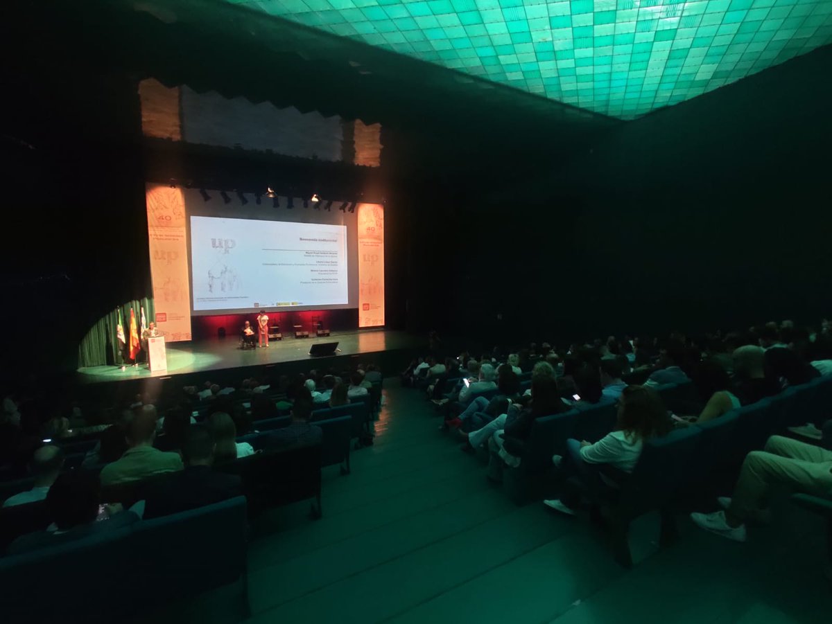 up_aupex's tweet photo. Hoy las Universidades Populares de nuestro país tienen puesto el foco en Villanueva de la Serena, donde se celebran las 𝗝𝗼𝗿𝗻𝗮𝗱𝗮𝘀 𝗧é𝗰𝗻𝗶𝗰𝗮𝘀 𝗡𝗮𝗰𝗶𝗼𝗻𝗮𝗹𝗲𝘀 𝗱𝗲 𝗨𝗻𝗶𝘃𝗲𝗿𝘀𝗶𝗱𝗮𝗱𝗲𝘀 𝗣𝗼𝗽𝘂𝗹𝗮𝗿𝗲𝘀 de @lafeup
¡Comenzamos!
#FEUP #UUPP @aytovvaserena https://t.co/ppJ3ZTZdPd