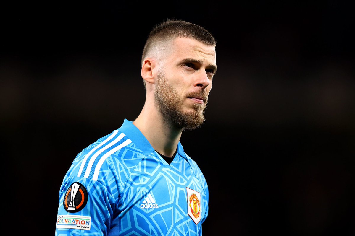 mufcMPB's tweet photo. If we’re serious about rebuilding, these two should NOT be here next season… https://t.co/7Br9hnERVt