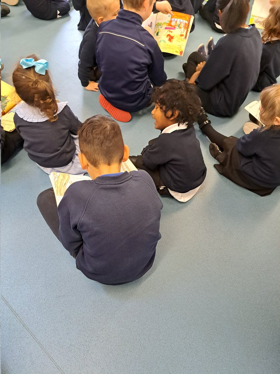 4 Rowling back enjoying buddy reading this term. They absolutely love sharing the joy of reading! #lifelongreader @khpa_o @KhpaPrincipal @KingsHeathPri