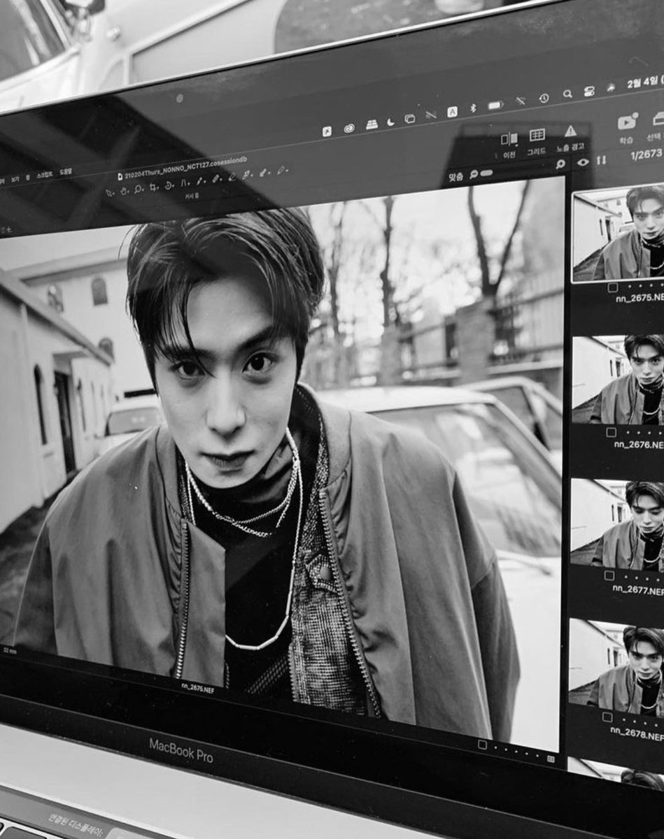micimocies's tweet photo. the player and the game 

a jung jaehyun few tweets au 
©micimocies https://t.co/Pq47pNgoC3