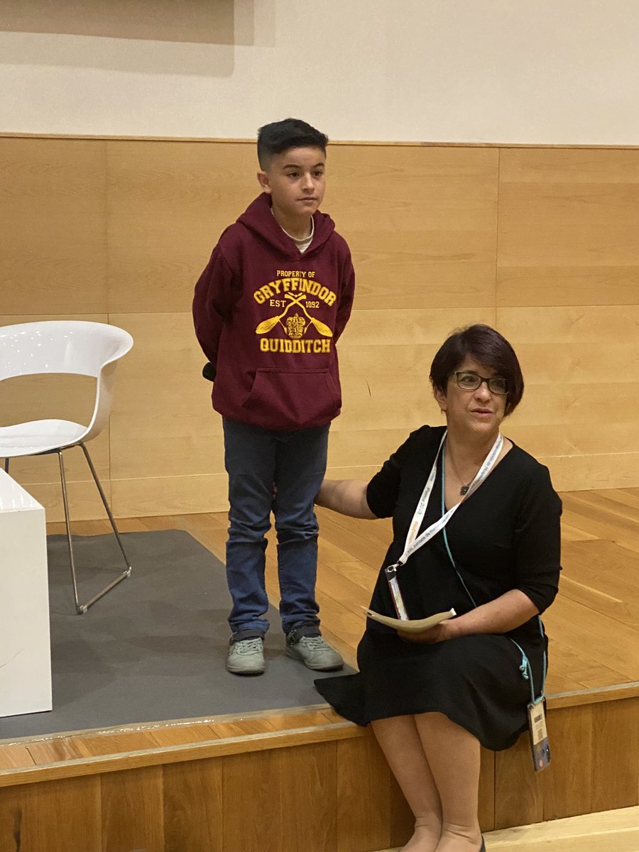 humanizacionIB's tweet photo. La mejor presentación para esta mesa ❤️ gracias por el cariño y aprendizaje continuo que nos dáis los niños y niñas que atendemos y acompañamos #subesabordo #humanitzacioIB https://t.co/z6AtLld67V
